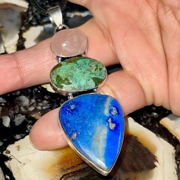 Crystal Pairing of Rose Quartz, Lapis Lazuli & Chrysocolla Pendant 2 7/8” - Picture 6 of 17